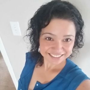 Meet your Posher, Ana